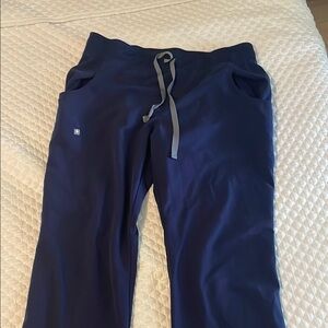 Figs navy scrub pants